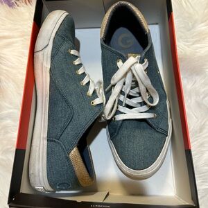 Guess Women's Sneakers in Blue and Gold